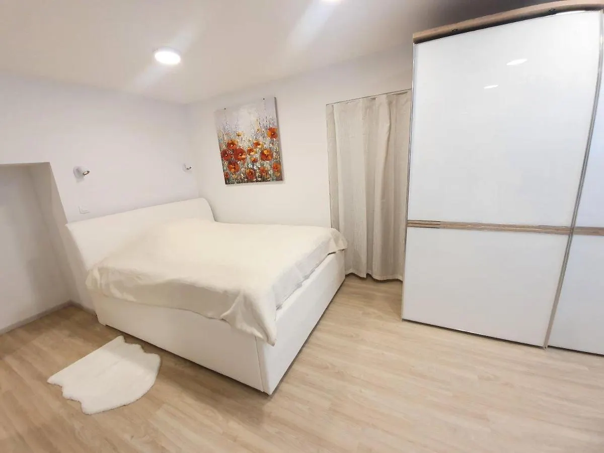 Studio Apartment Gea 2 Tour As Lublaň