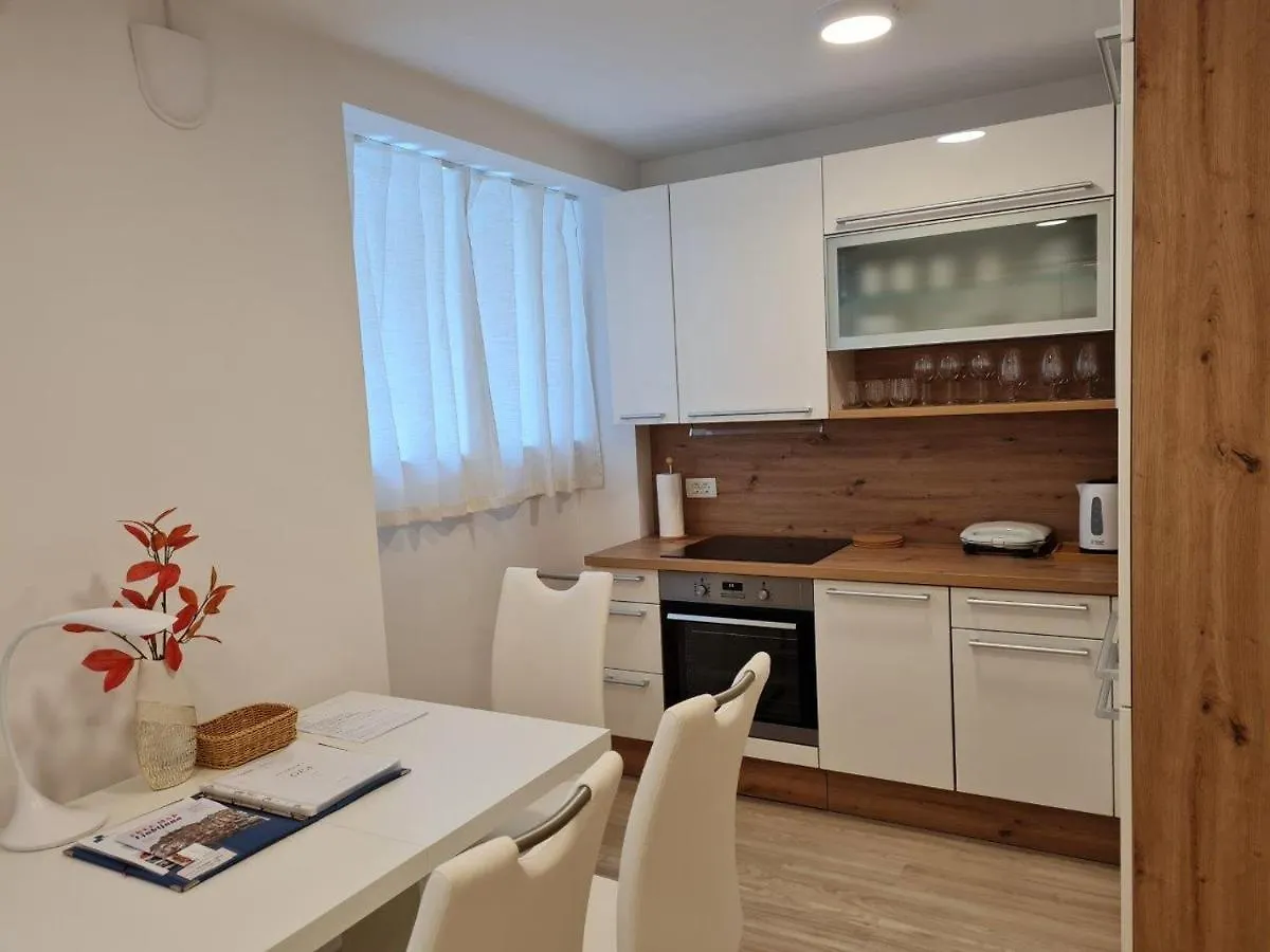 Studio Apartment Gea 2 Tour As Ljubljana